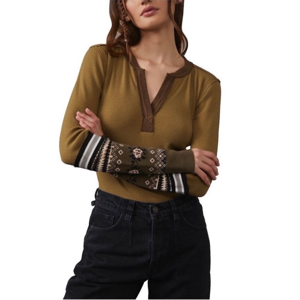 NWT FREE PEOPLE Mikah layering cuff knit top size XS green longsleeve henley
